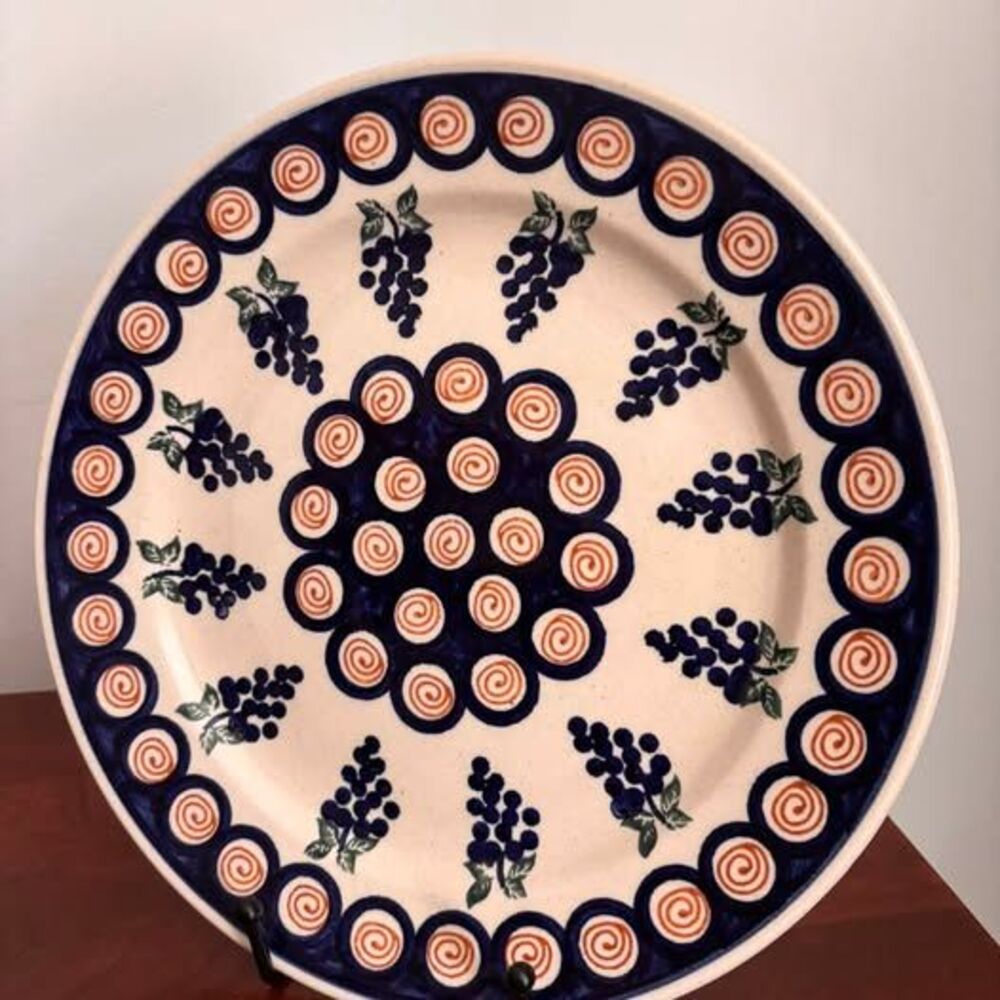 Wiza Polish Pottery Grapes 10β Round Plate Boleslawiec Handmade Poland